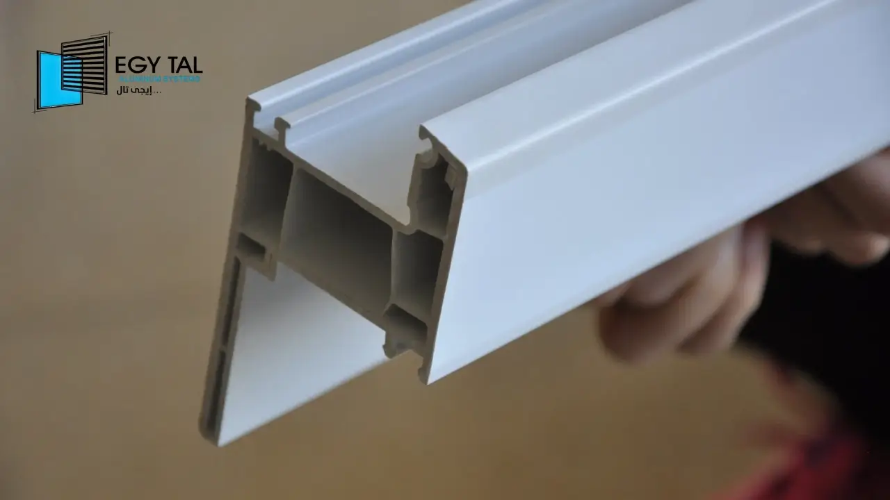 الفرق بين أبواب PVC و UPVC